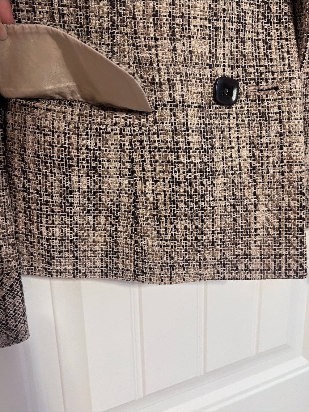 Kasper Women's Tweed Double-Breasted Blazer in Beige and Black 4P - Picture 6 of 9